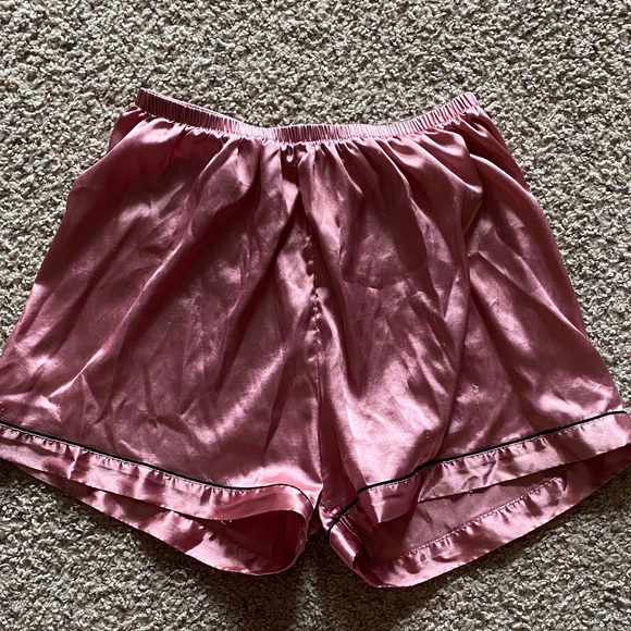 Satin Rose Pajama Set - Picture 11 of 12